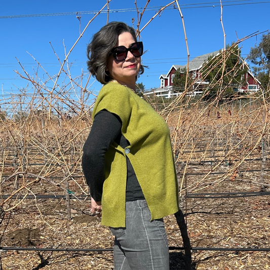 Sleeveless Buttoned Side Sweater Top