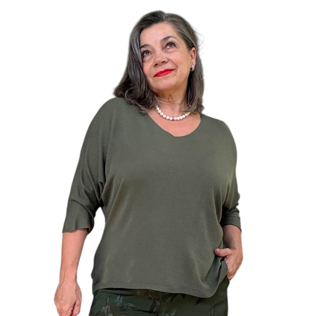 Essential 3/4 bat sleeve sweater