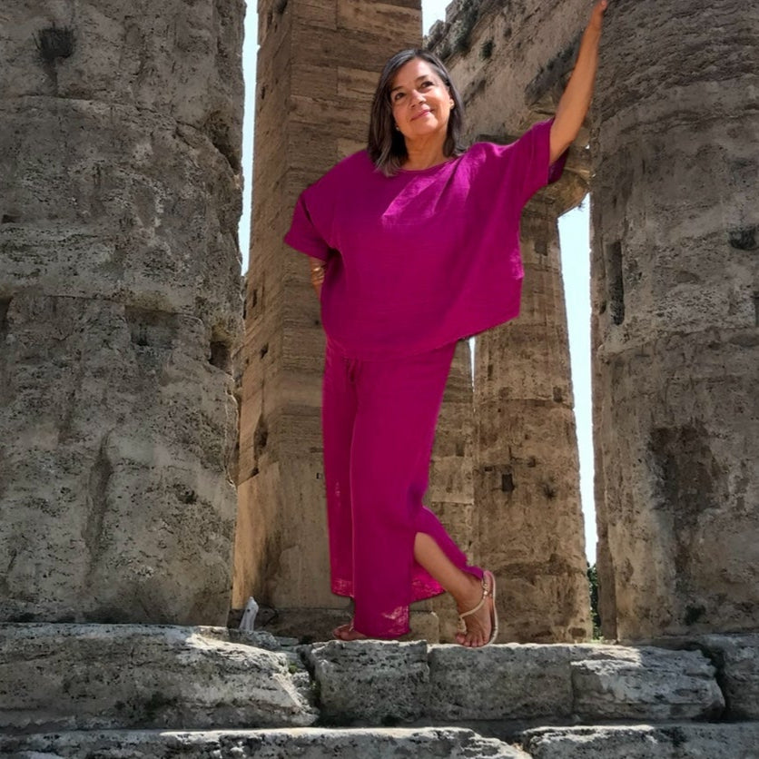 Flo linen capri pants with a side slit *BEST SELLER*