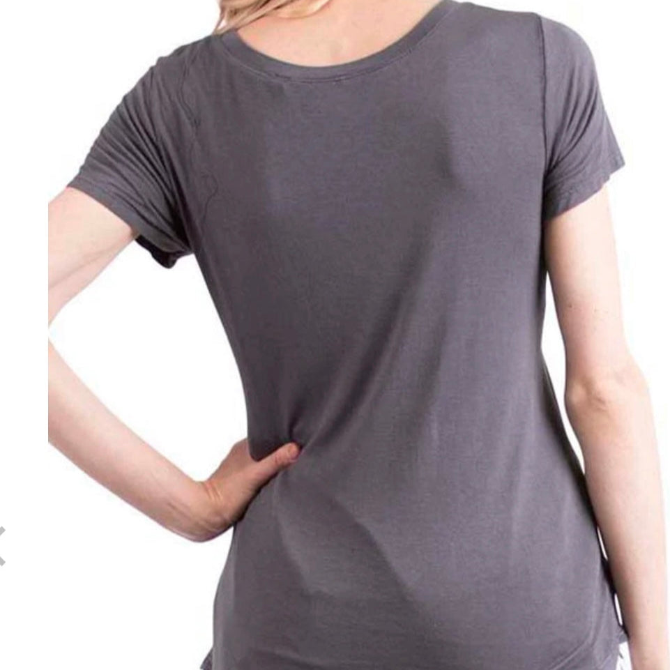 Lola satin v-neck tee