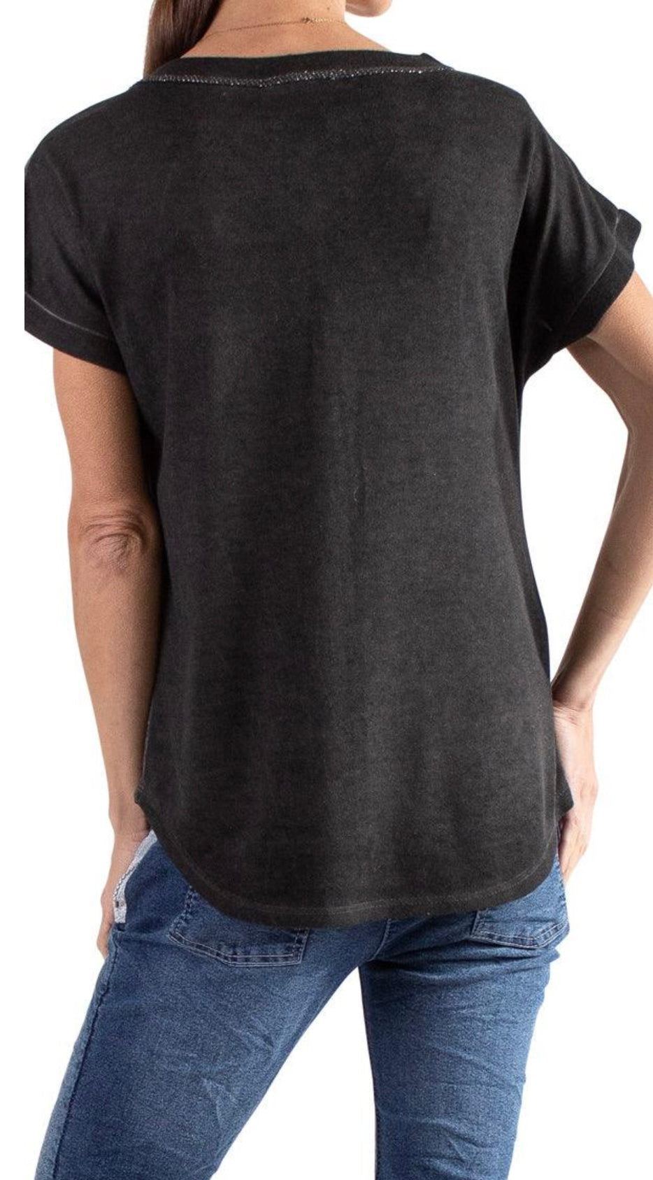 Two tone V neck t-shirt with faux pocket