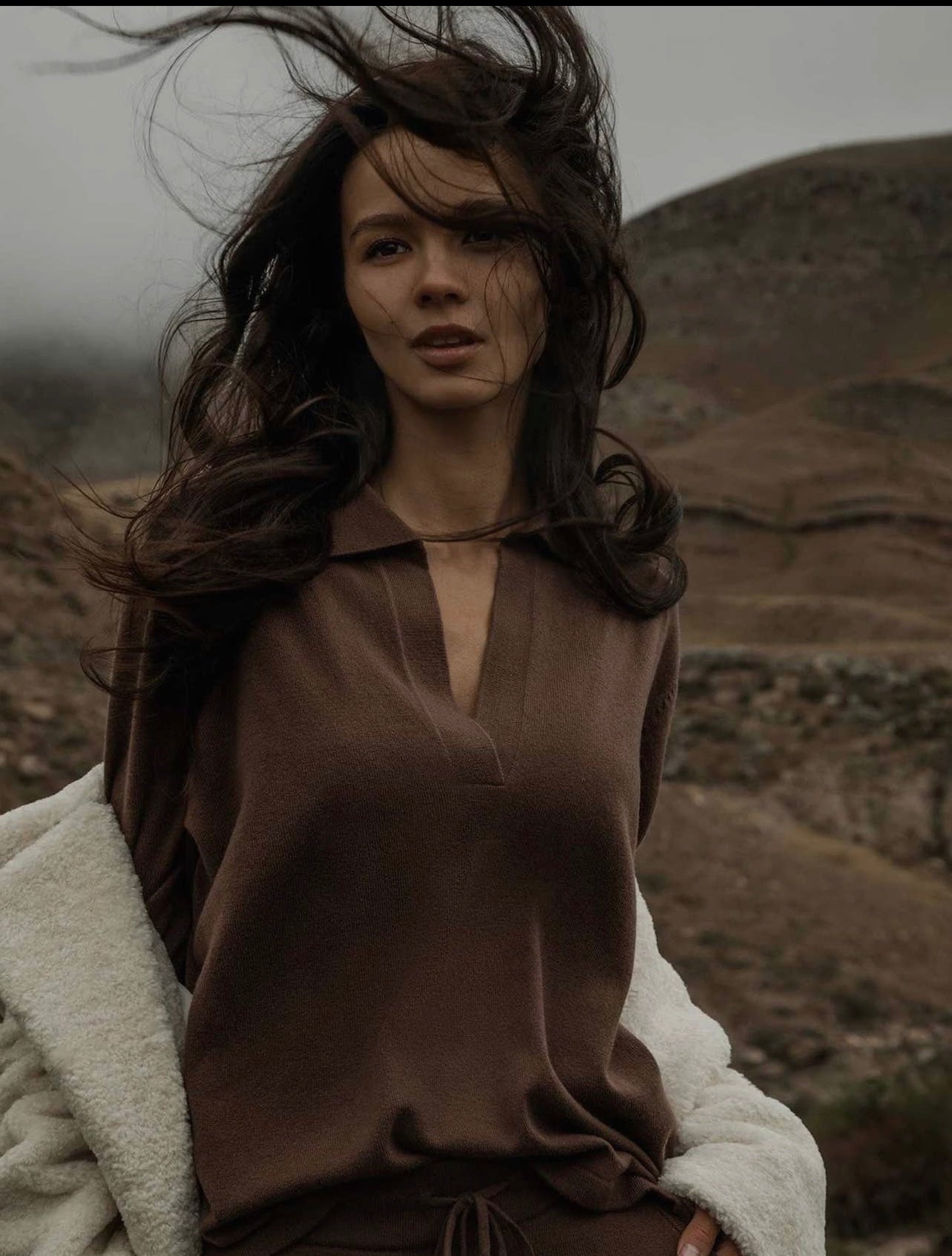 Isabella loose v- neck sweater