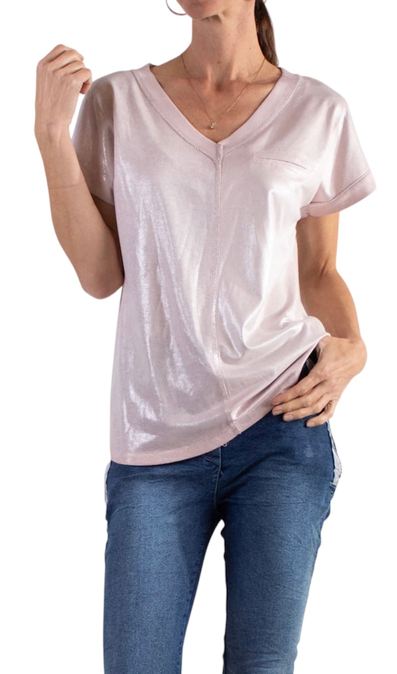 Two tone V neck t-shirt with faux pocket